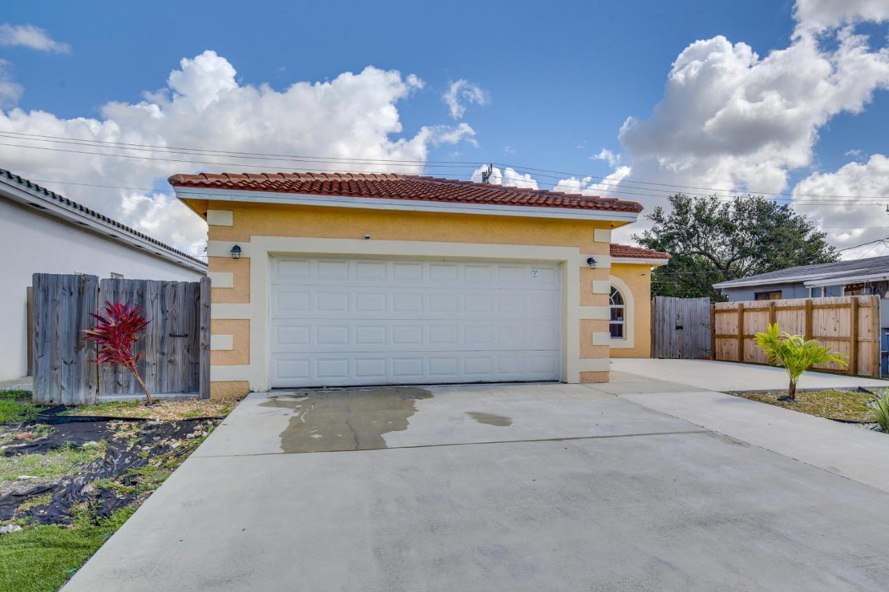 Stylish Lauderdale 5 Mi To Beach! Holiday home Fort Lauderdale