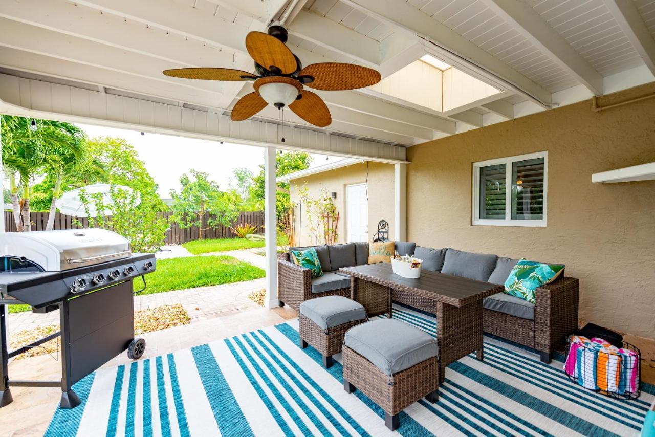Colorful - Pool - Game - Basketball Court - Bbq & Holiday home Fort Lauderdale