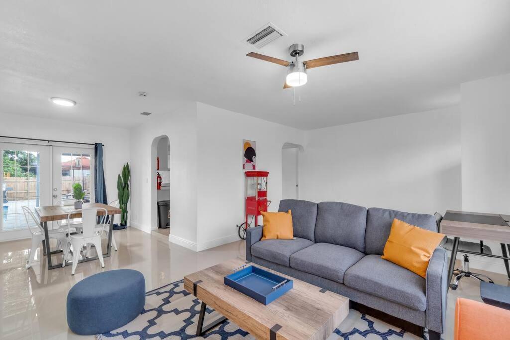 Hidden Gem 4 Bedroom With Private Pool & Game