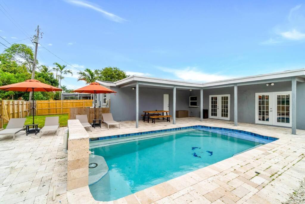Holiday home Hidden Gem 4 Bedroom With Private Pool & Game