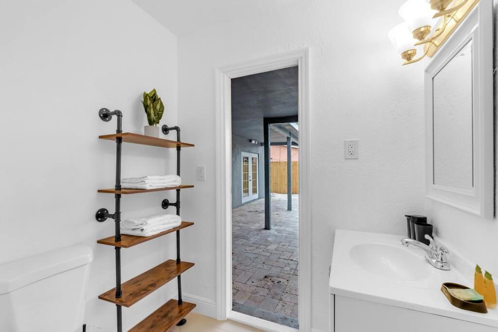 Hidden Gem 4 Bedroom With Private Pool & Game