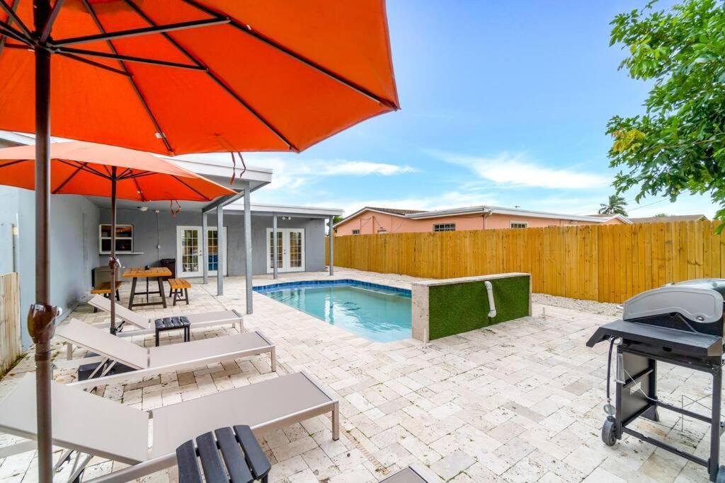 Hidden Gem 4 Bedroom With Private Pool & Game * Fort Lauderdale