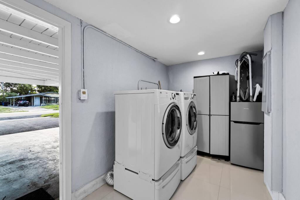 Holiday home Vacation 3 Bedrooms, Private Pool And Pool Table Fort Lauderdale