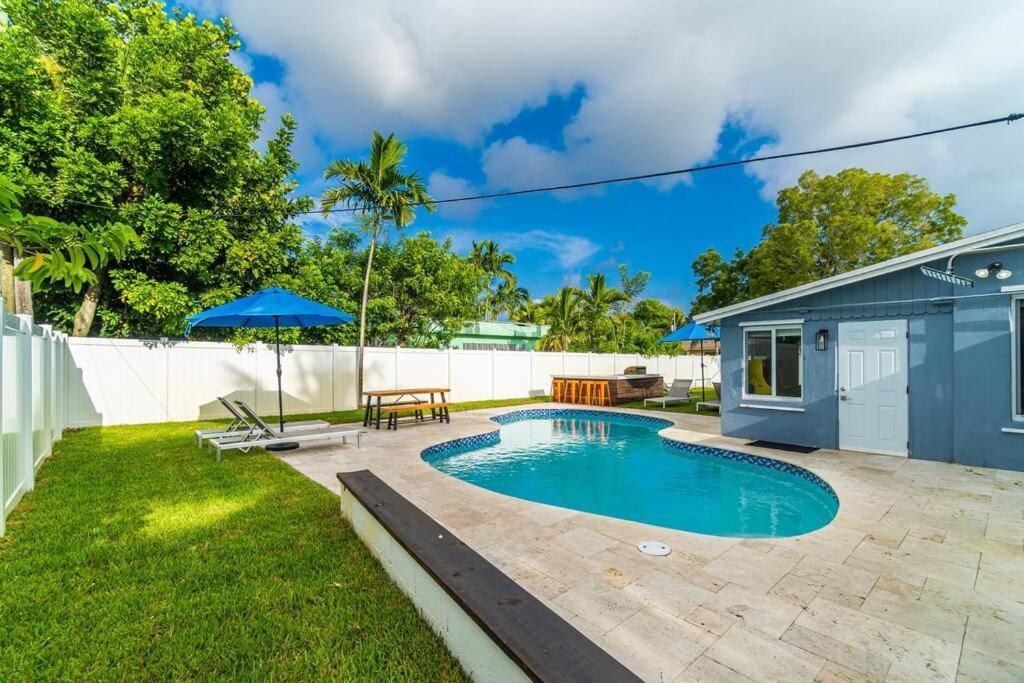 Vacation 3 Bedrooms, Private Pool And Pool Table Fort Lauderdale