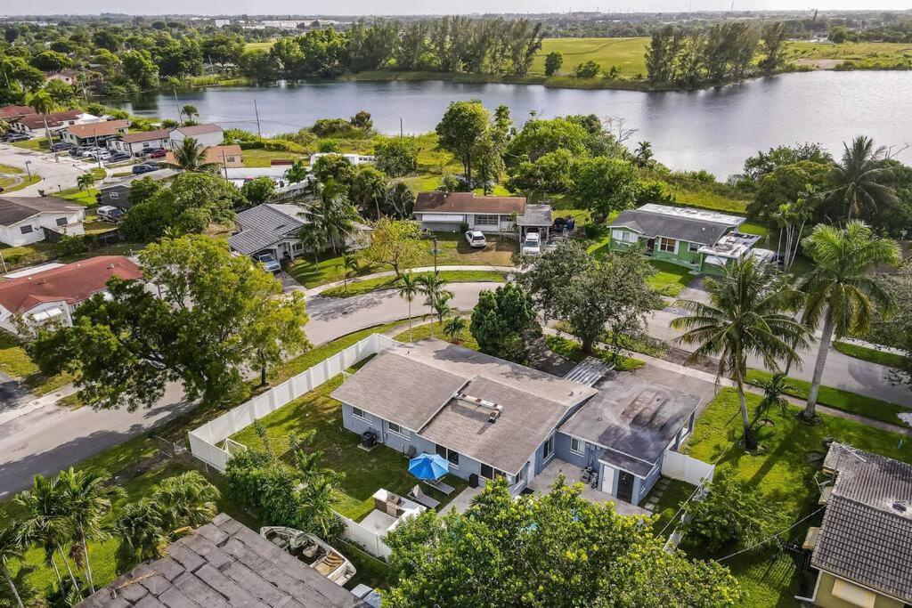 Vacation 3 Bedrooms, Private Pool And Pool Table Holiday home *