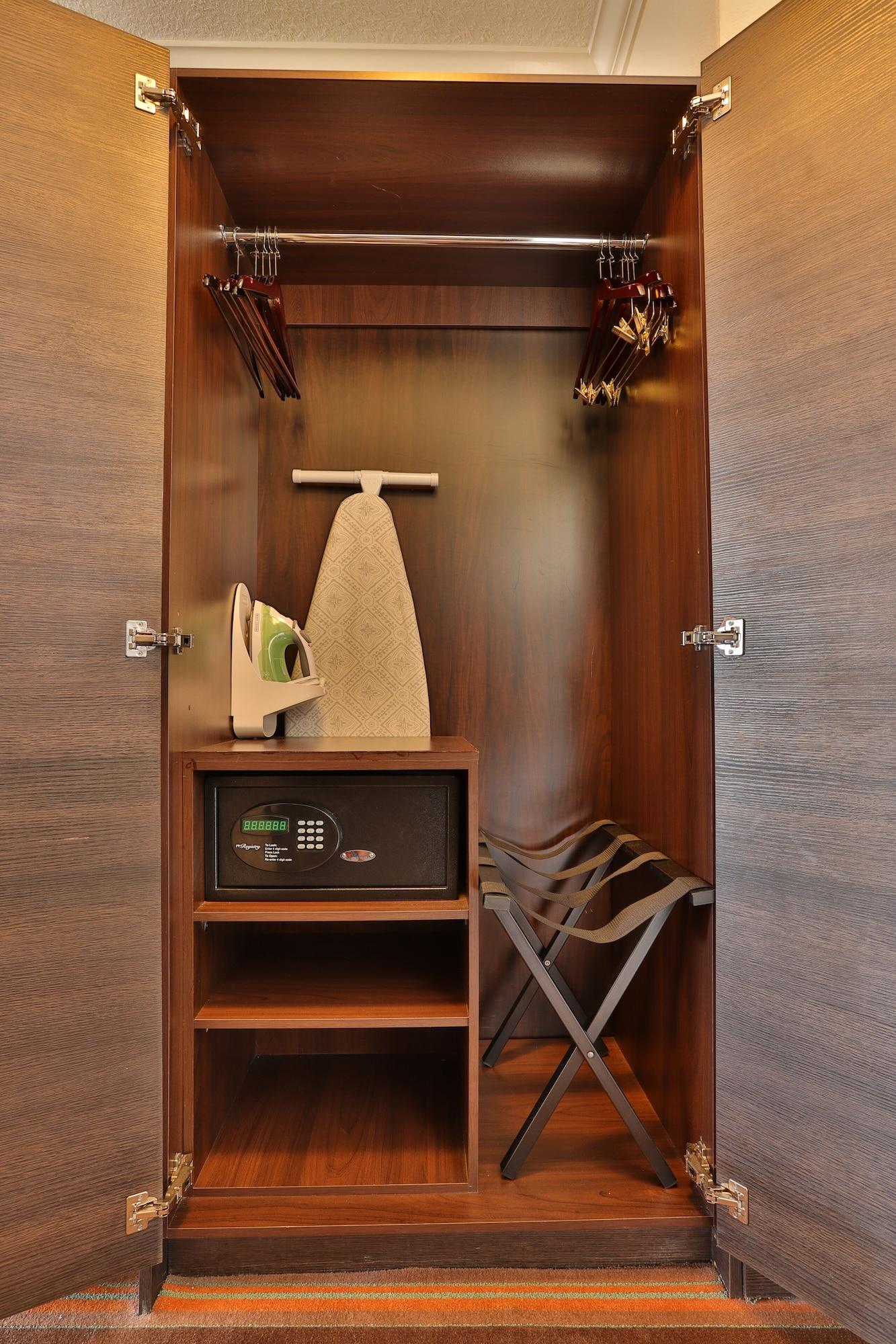 Royal Palace Hotel 3*