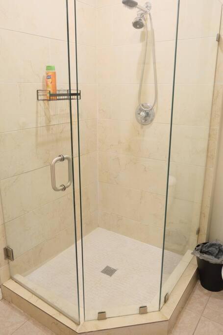 Stylish Town House 5 Minutes From Downtown Lauderdale! Fort Lauderdale