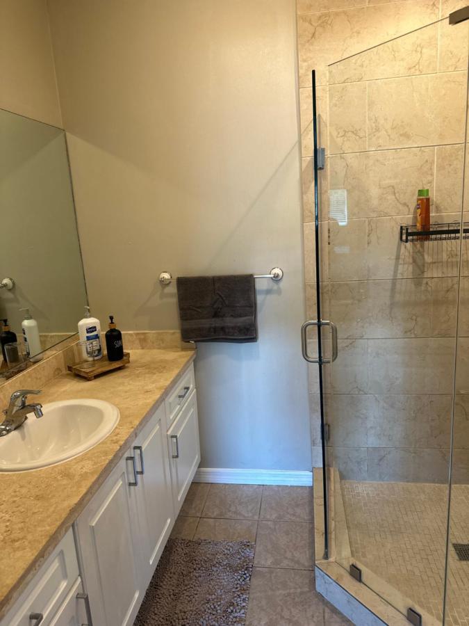 Stylish Town House 5 Minutes From Downtown Lauderdale! Apartment