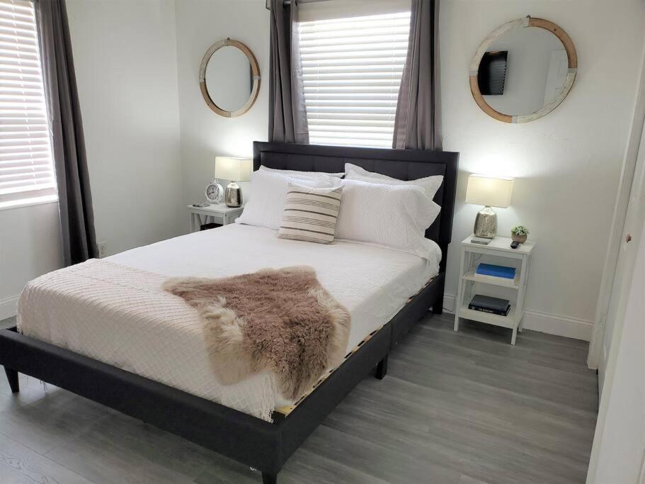 Lauderdale One-bedroom