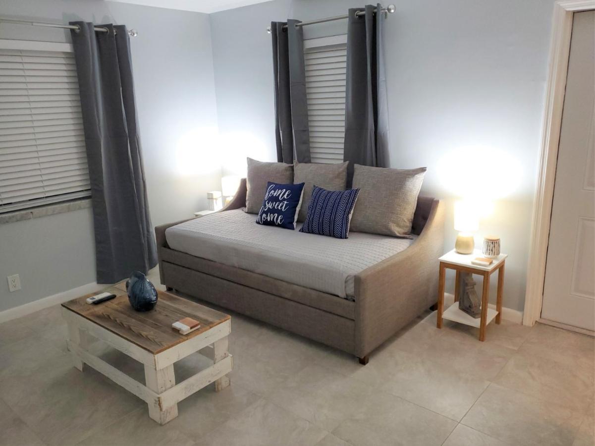 Lauderdale One-bedroom Fort Lauderdale