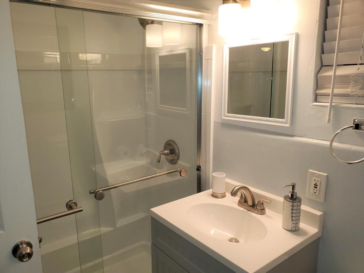 Lauderdale One-bedroom * Fort Lauderdale