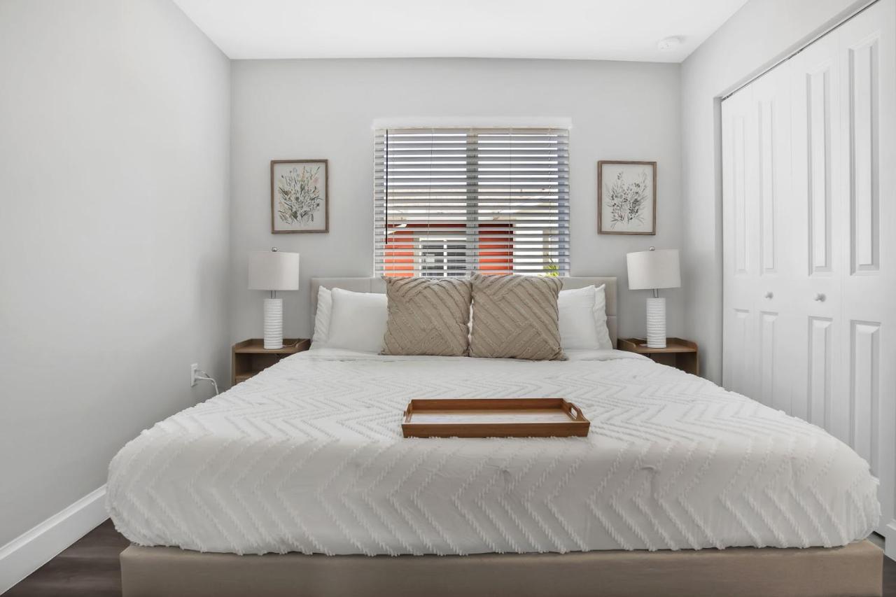 Sistrunk Shades #1 - Brand New Townhomes Downtown Lauderdale Villa
