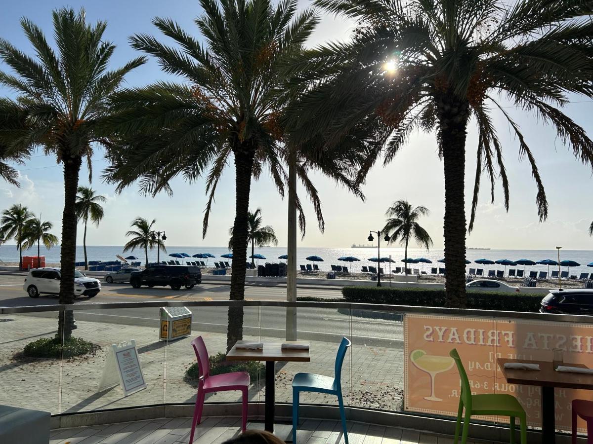 Beachfront-spacious W *