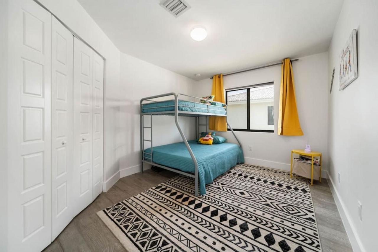 Modern Rocknhome Near Hard Rock And Fll Airport