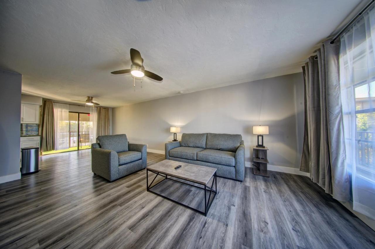 Apartment Mahalo On The Water *