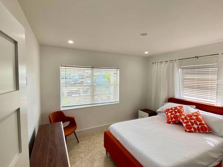 Waterfront With Pool And Outdoor Kitchen * Fort Lauderdale