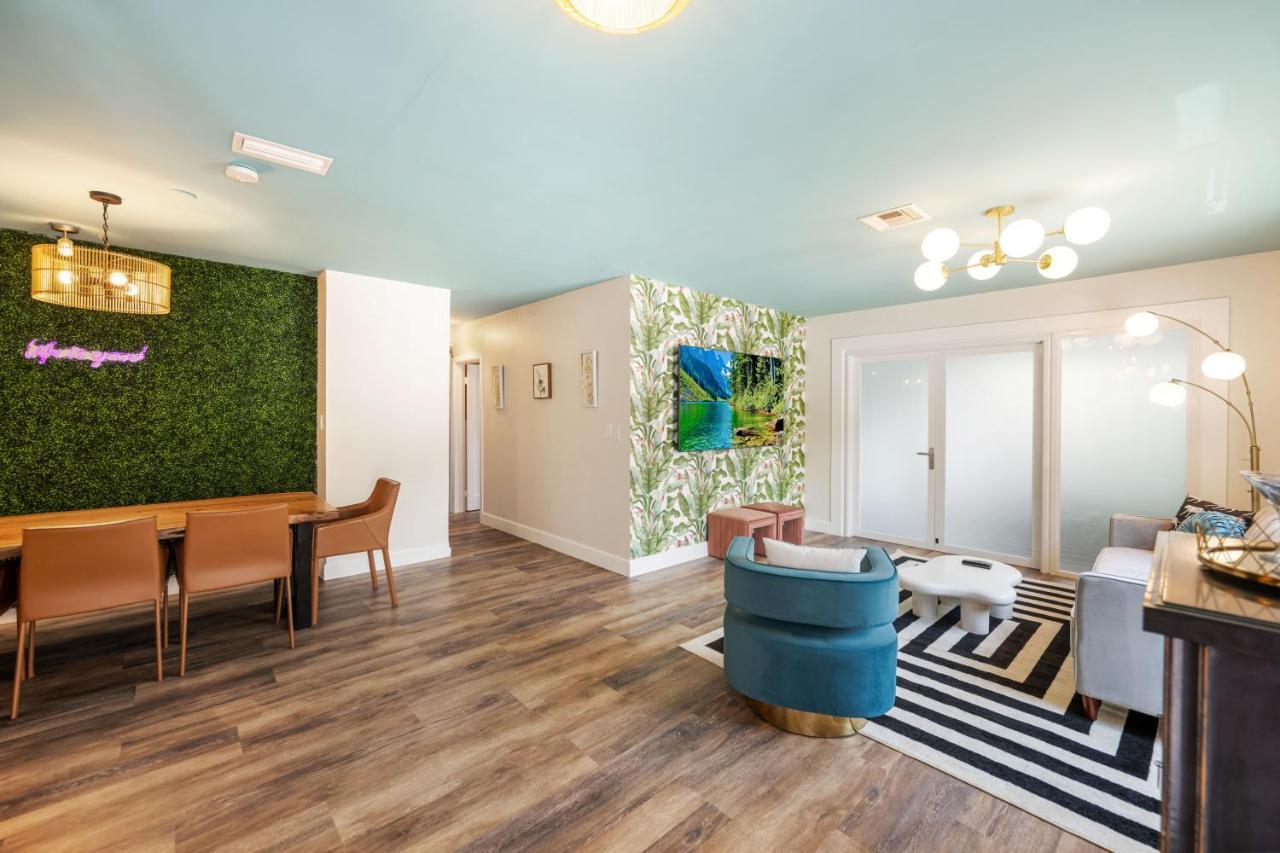 Palms Retreat! Giant Heated Pool-hottub-firepit-5min2beach-pets-ev Chgr * Fort Lauderdale