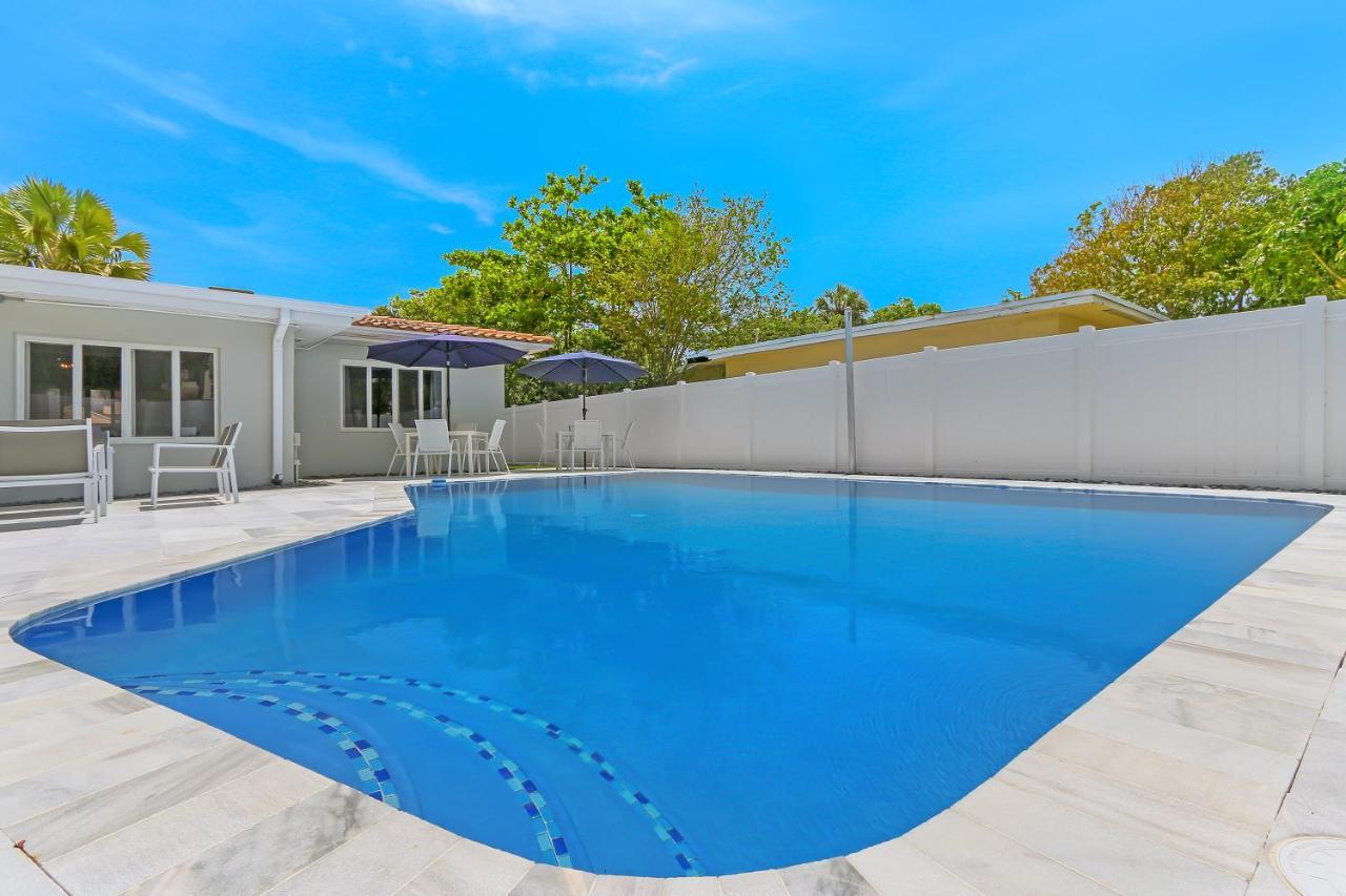 Pool, Game Room, Near Holiday home