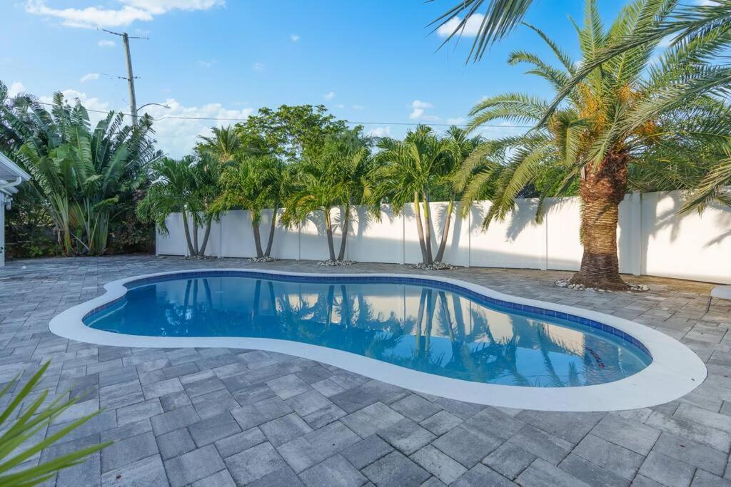 3 Mi To + Heated Pool + Grill *