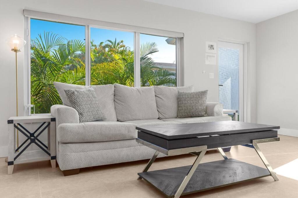 3 Mi To + Heated Pool + Grill Fort Lauderdale