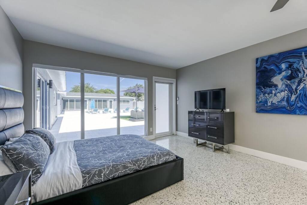 Apartment Sunshine Manor 2017-2