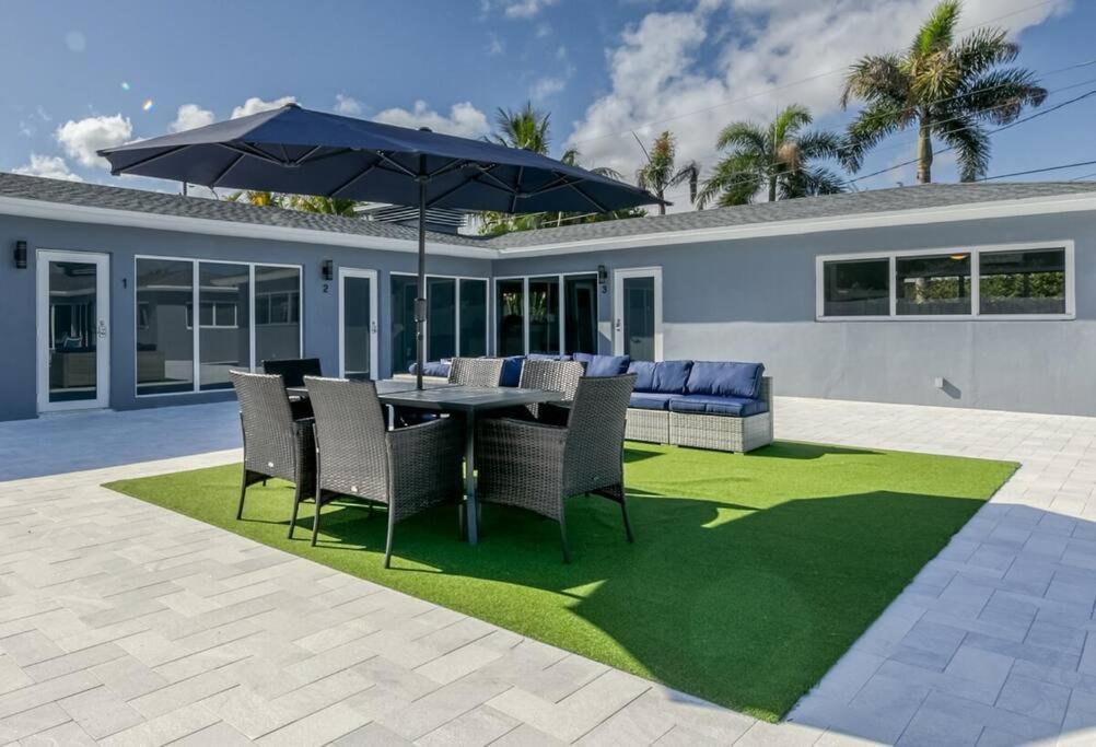 Sunshine Manor 2017-2 Fort Lauderdale