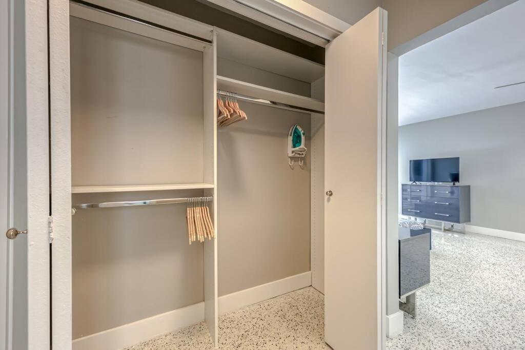 Apartment Sunshine Manor 2017-2