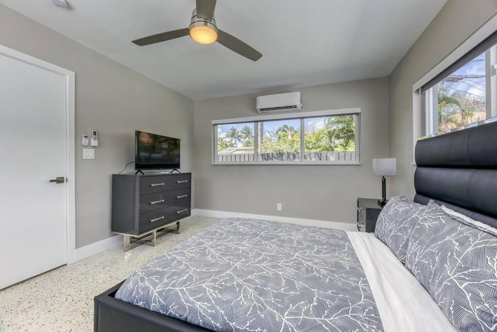 Apartment Sunshine Manors 2017-3 *