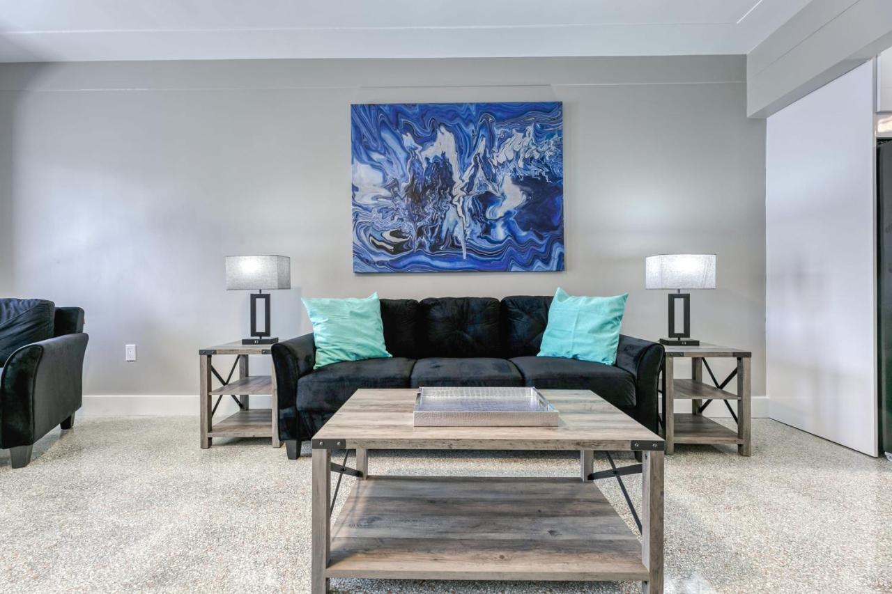 Apartment Sunshine Manors 2013 A Fort Lauderdale