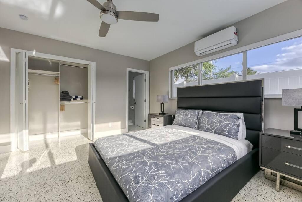Sunshine Manor 2025-c Fort Lauderdale
