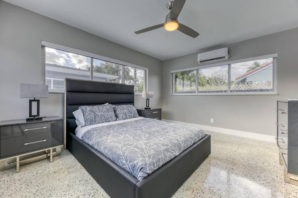 Apartment Sunshine Manors 2025-a