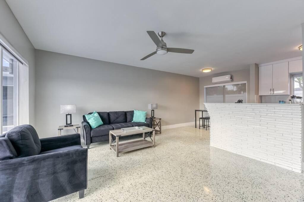 Sunshine Manor 2025-c Apartment