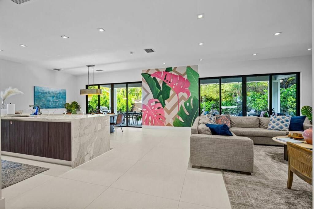 Holiday home Heated Saltwater Pool, Arcades, Golf - 5min To Olas Boulevard Fort Lauderdale