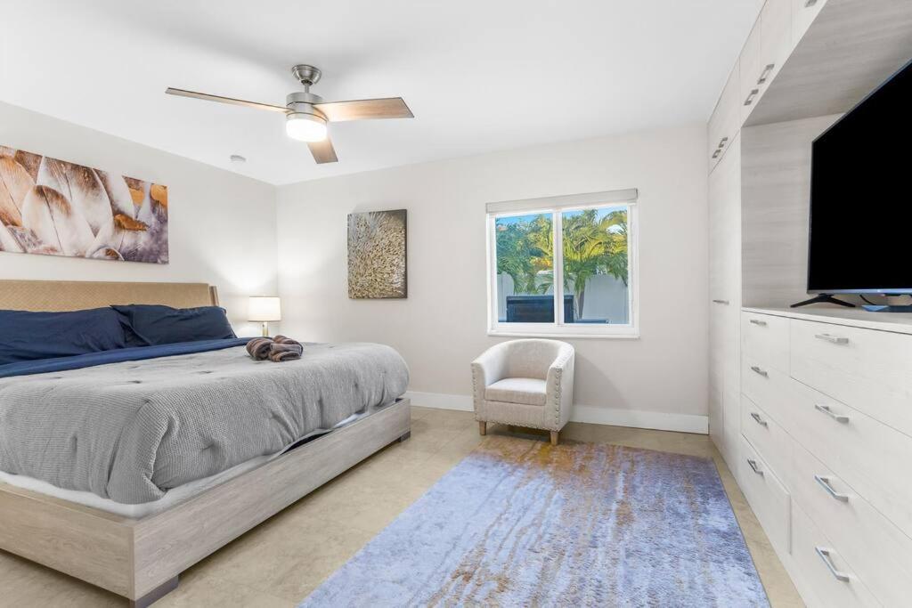Renovated + 2mi From + Heated Pool +grill Apartment