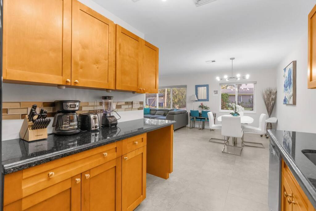 Renovated + 2mi From + Heated Pool +grill *