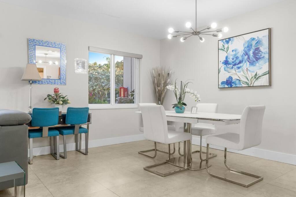 Renovated + 2mi From + Heated Pool +grill * Fort Lauderdale