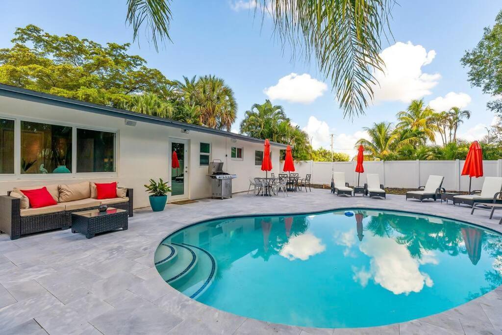 Holiday home Private Oasis With Pool Near Beaches, Dining & Olas *