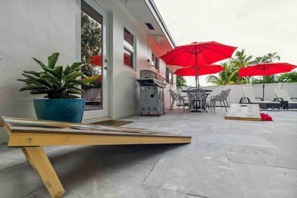 Private Oasis With Pool Near Beaches, Dining & Olas