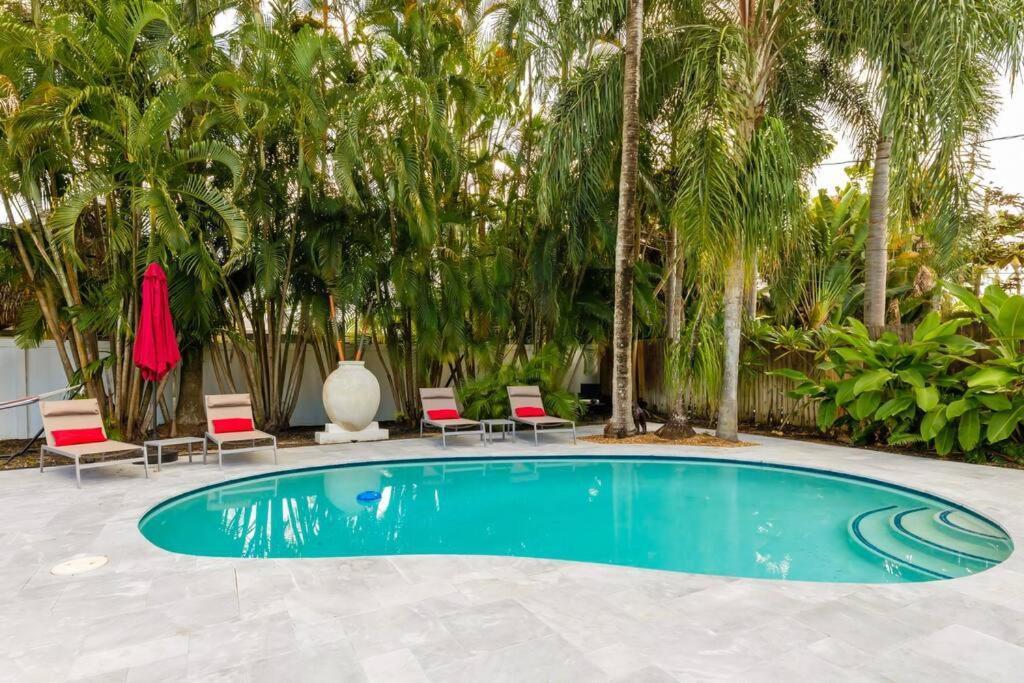 Holiday home Private Oasis With Pool Near Beaches, Dining & Olas *