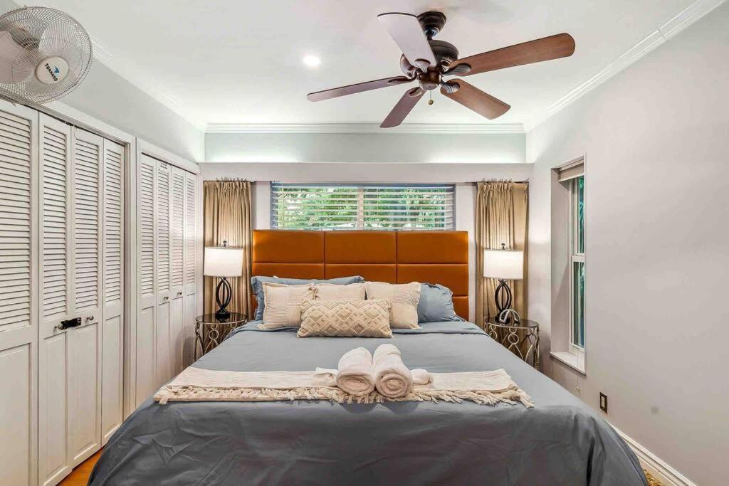 Private Oasis With Pool Near Beaches, Dining & Olas