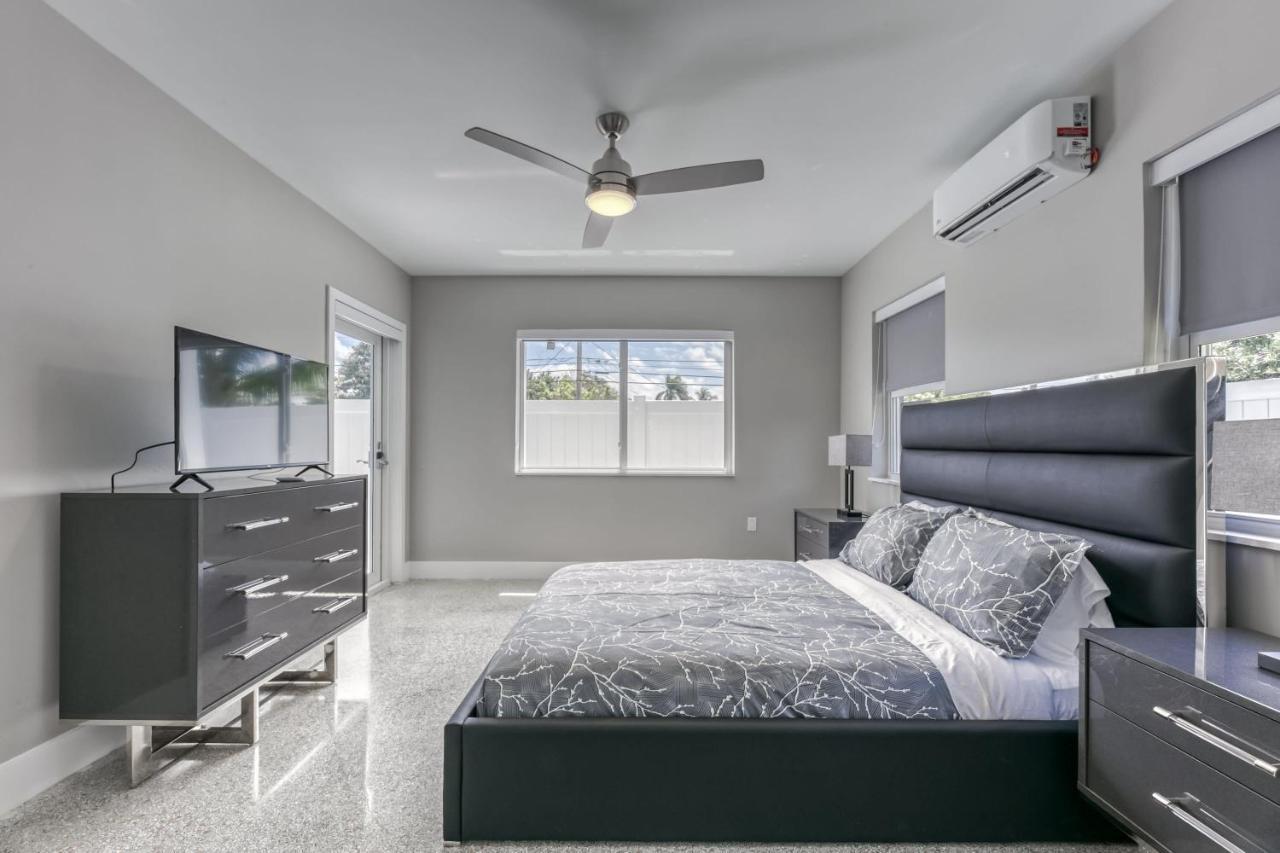 Sunshine Complex Fort Lauderdale