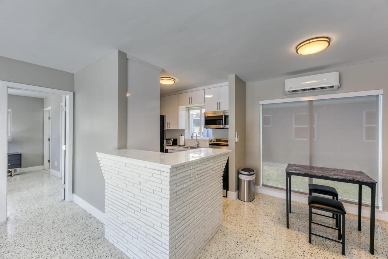 Sunshine Complex Apartment Fort Lauderdale