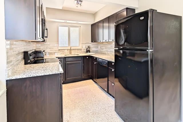 Wiltonplex Complex Apartment *
