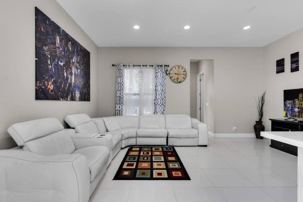 Miami/ft Lauderdale Private Retreat Near Airport. *