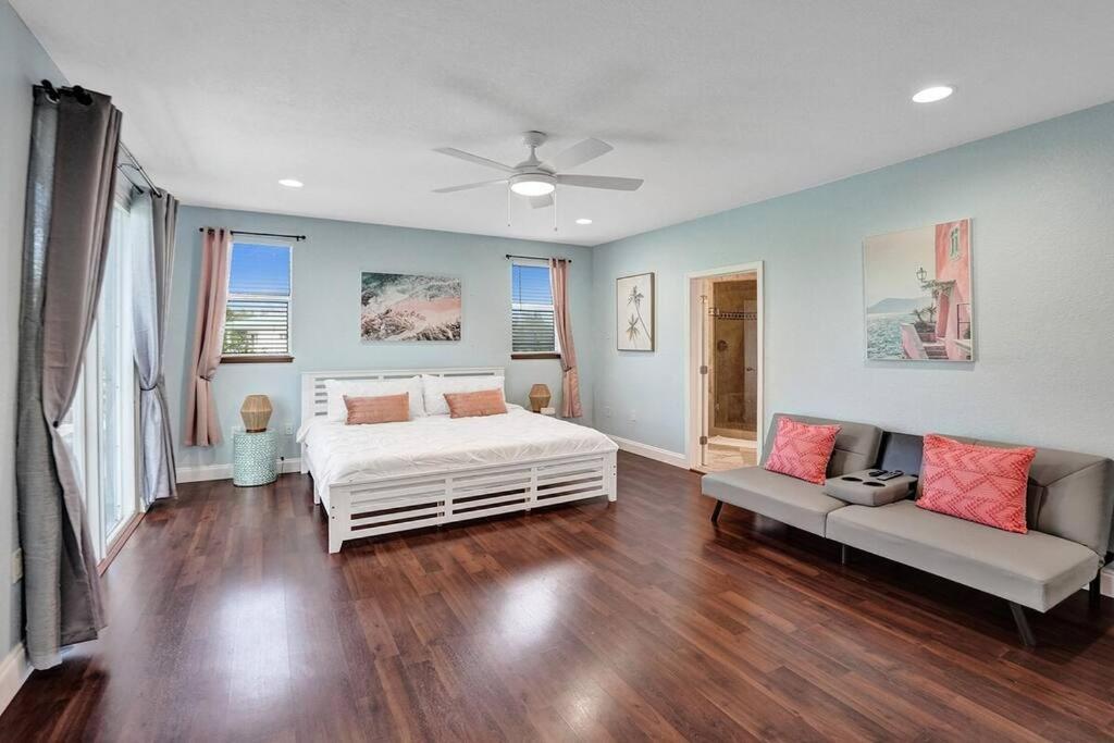 Hot Tub! Roof Top! Firepit! Boat Dock! Fort Lauderdale