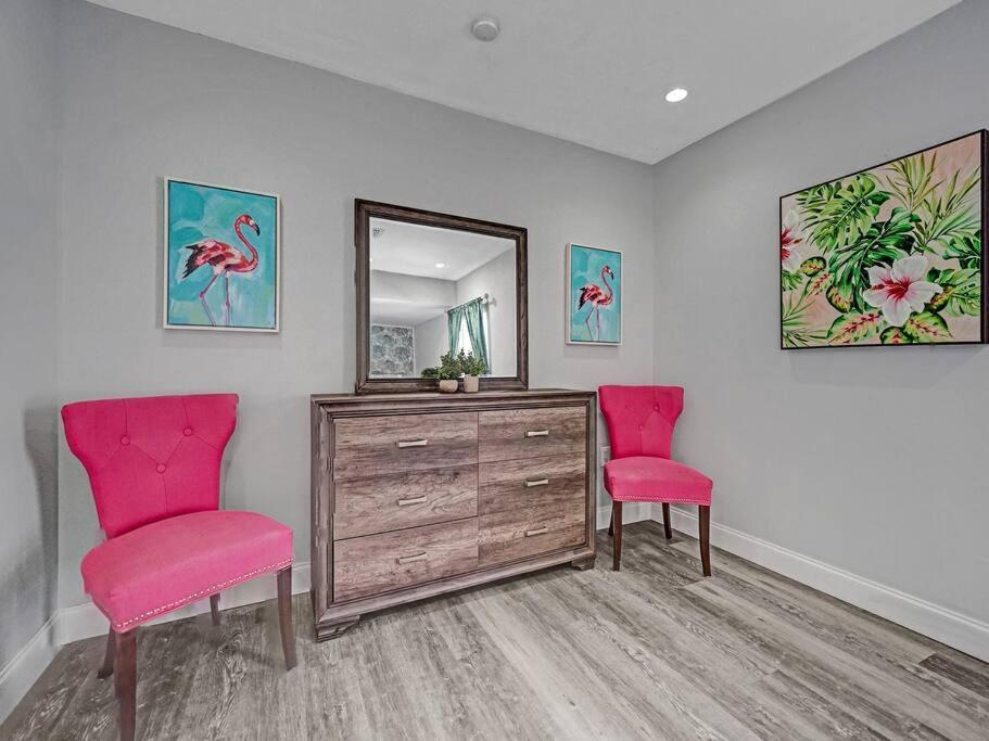 Holiday home Hot Tub! Roof Top! Firepit! Boat Dock! Fort Lauderdale