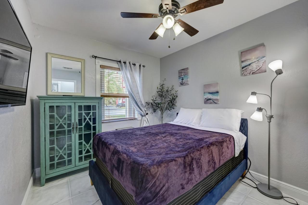 Holiday home Wilton Manors Pool Oasis 3/3 And Free Parking *
