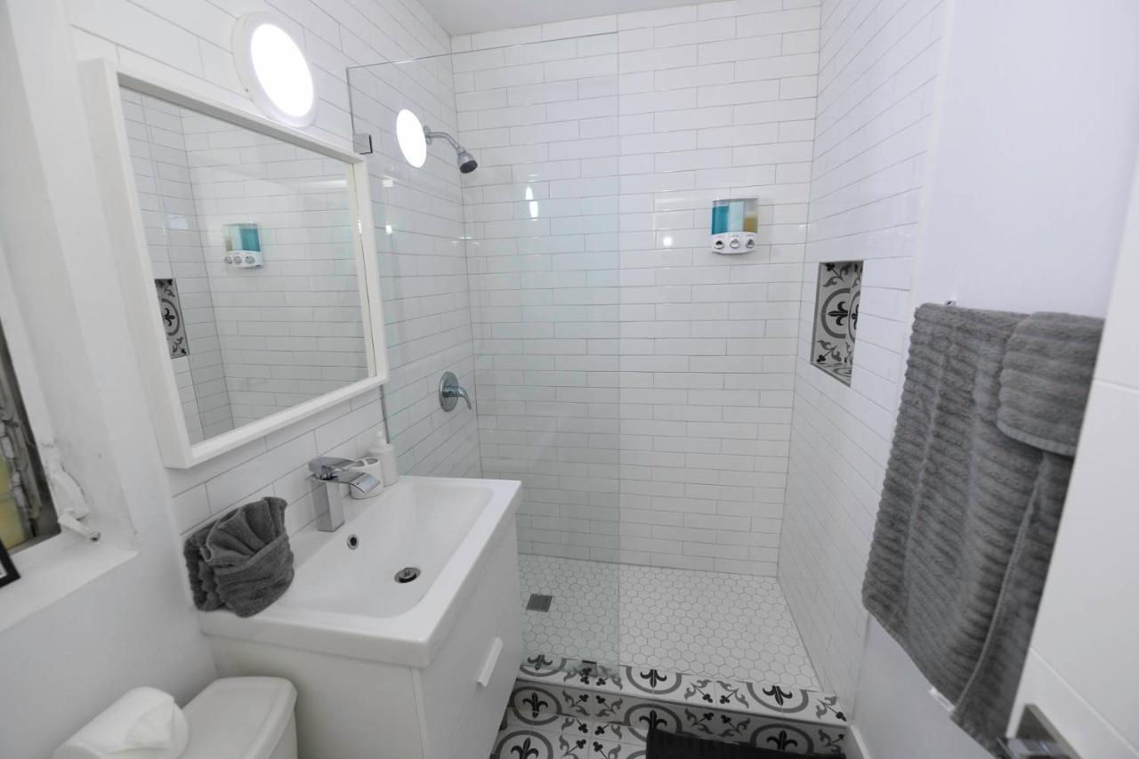 Apartment 4-plex *