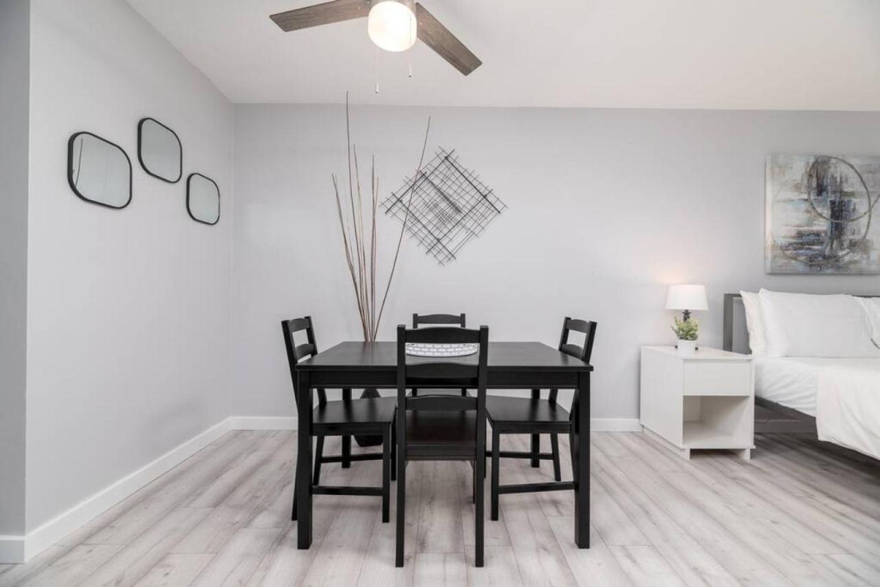 Just Off Wilton Drive 3 Apartment Fort Lauderdale