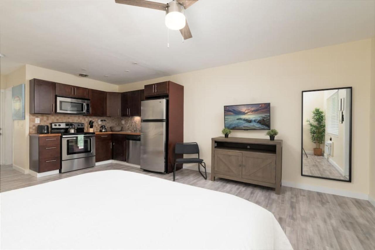 Just Off Wilton Drive 6 * Fort Lauderdale